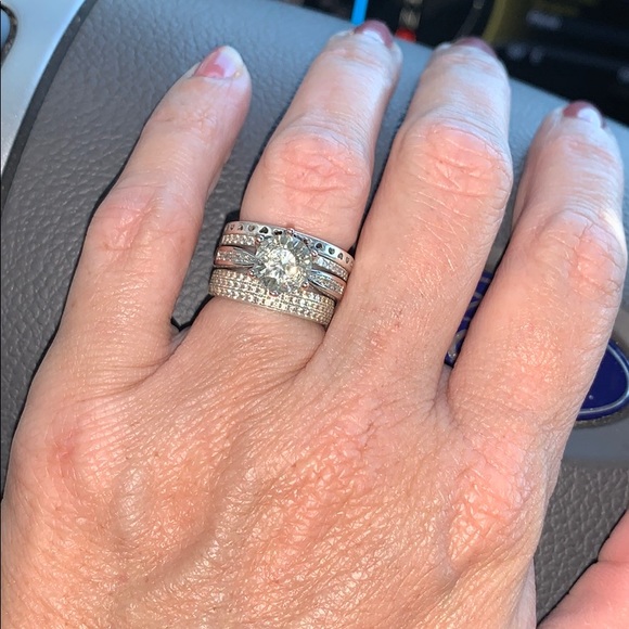 1 ct moissanite Ring Sz 5 - Picture 5 of 6